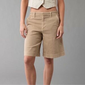 2025 American Eagle High Rise Trouser Shorts in Tan Size 6